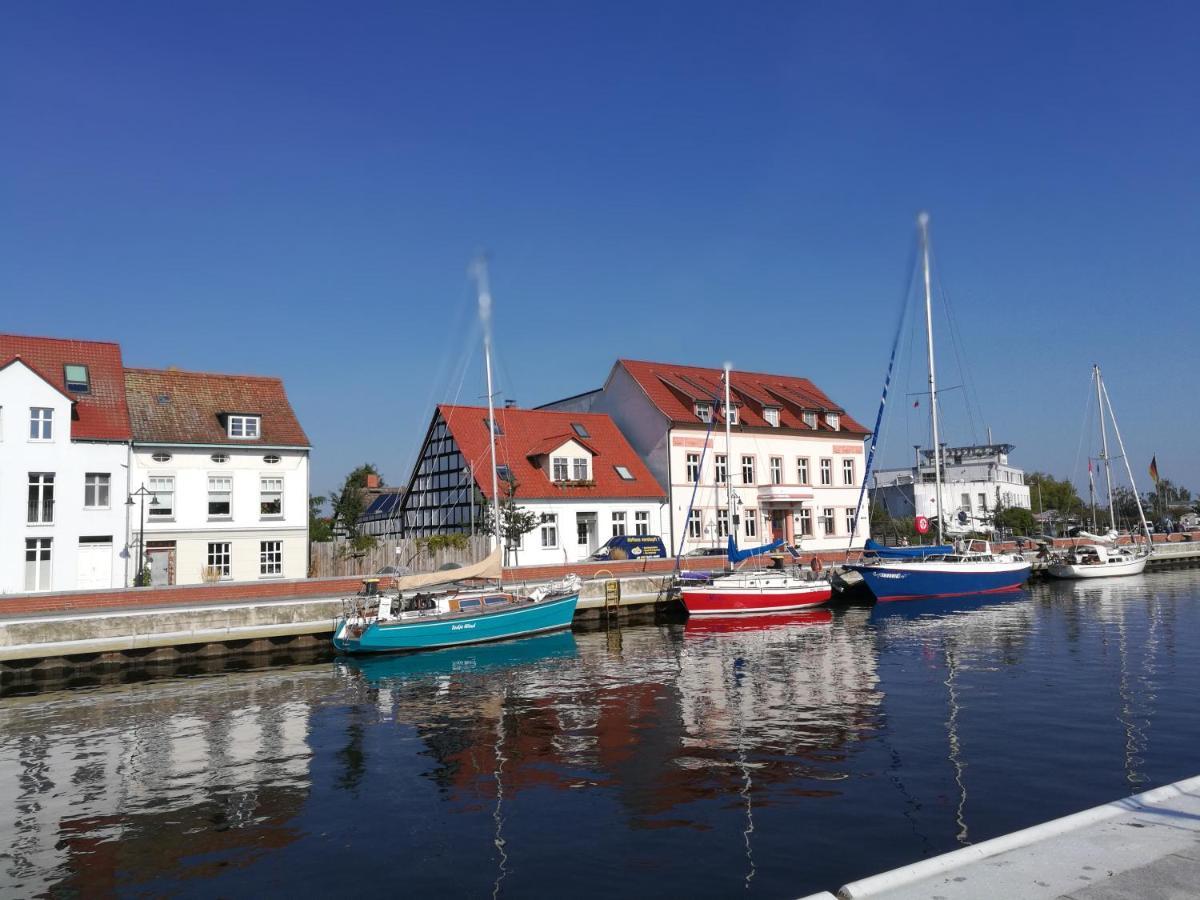 Fewo "Hafenblick" Ueckermünde Exterior foto