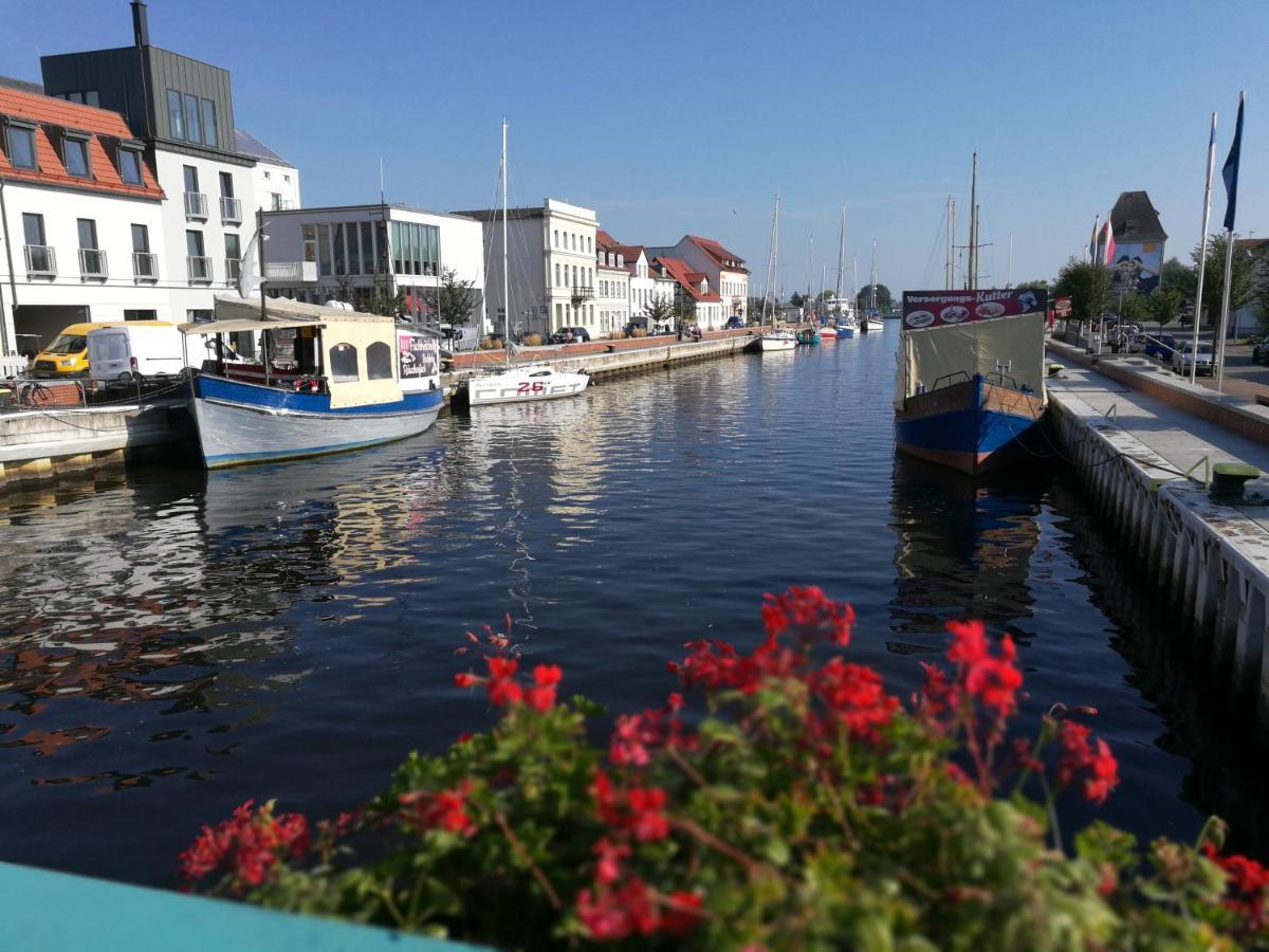 Fewo "Hafenblick" Ueckermünde Exterior foto