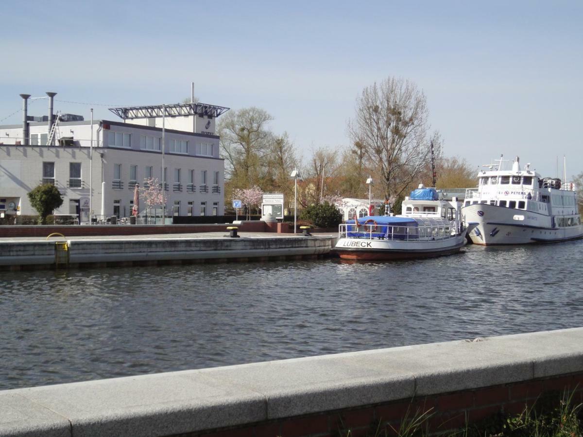 Fewo "Hafenblick" Ueckermünde Exterior foto