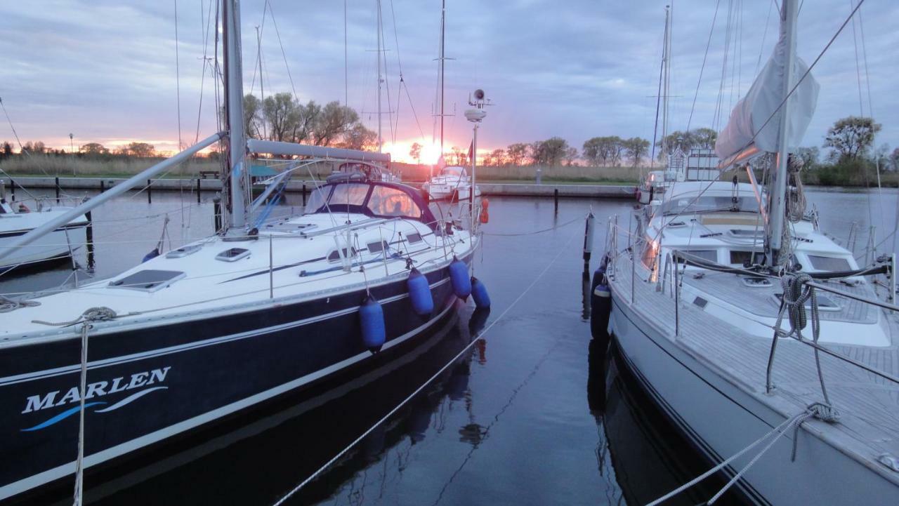 Fewo "Hafenblick" Ueckermünde Exterior foto